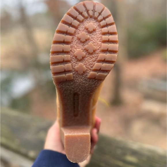 Timberland Tillston Heeled Boots in Wheat Color - Picture 4 of 4
